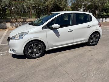 Peugeot  208 1.4 HDI