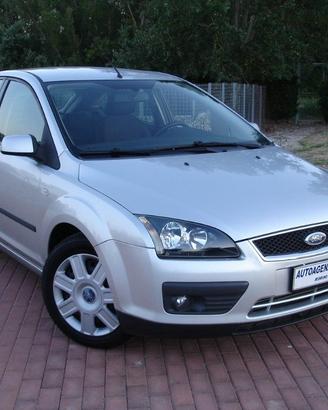 FORD Focus 1.6 TDCi (90CV) 5p. (POCHI KM)