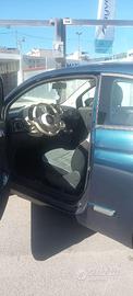 fiat 500 lounge blu metallizzato.