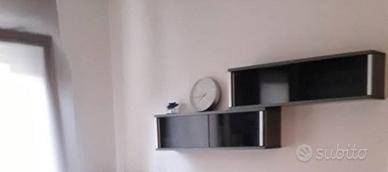 vetrinette nere ante scorrevoli