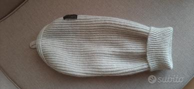 Pullover per cane di 2/3 kg.
