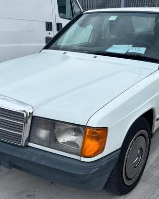 MERCEDES 190 E per ricambi usati