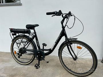 Bici elettrica momo design