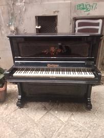mobile con organo musicale 