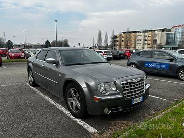 Chrysler 300C Sedan