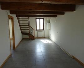 Trilocale al piano primo con soppalco (sub 36)