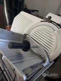 Affettatrice professionale FAC F300E - lama 300mm