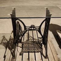 tavolo vetro con gambe Singer 