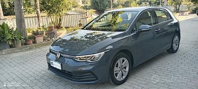 VOLKSWAGEN Golf 1.5 TGI DSG Life ProMMo