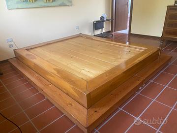 Letto matrimoniale artigianale in larice massello