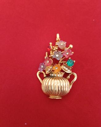 Spilla cestino di fiori primavera 