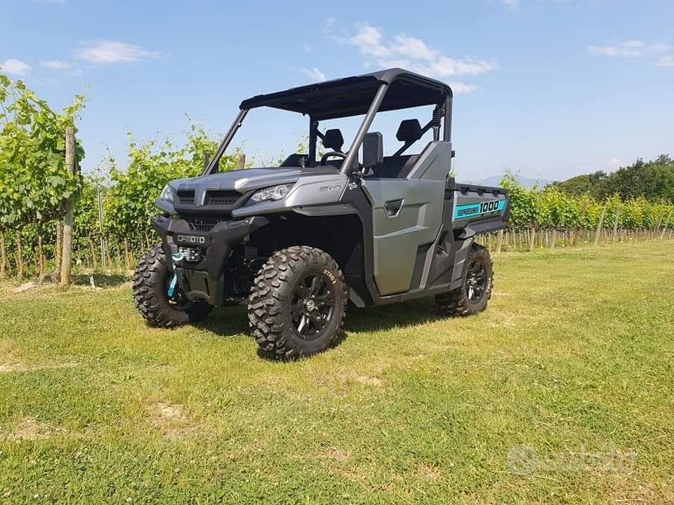 UTV UFORCE 1000 4x4 3 Posti Agricolo Veicoli commerciali In vendita a Bergamo