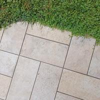 Piastrelle Gres Porcellanato per esterno. 