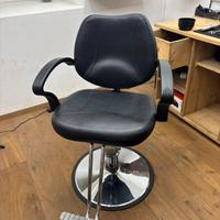 Hochwertiger Barber‑Stuhl – Verstellbar & Stabil