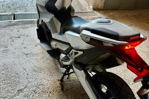 XADV 750