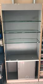 Vetrine e banchi