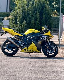 Yamaha r1