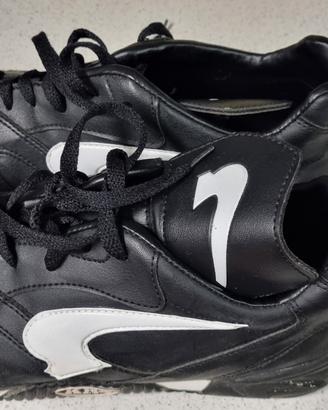 Scarpe Calcetto Kronos 