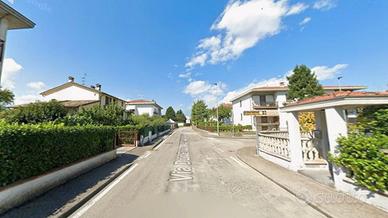 Ampio bilocale arredato - Euro 520