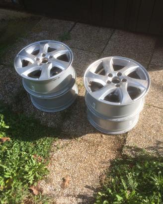quattro cerchi per volvo 16 inch