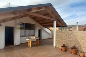 Appartamento con terrazza arredato