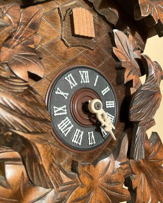 Orologio a pendolo con Cucu della Foresta Nera