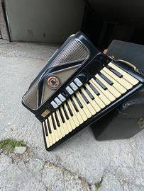 Fisarmonica 80 bassi