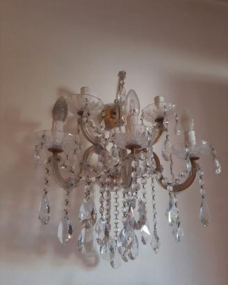 Applique con cristalli a goccia
