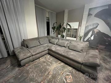DIVANO ANGOLARE SUPER AMPIO