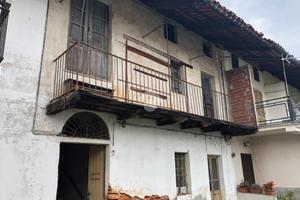 CASA SEMINDIPENDENTE A RIVAROLO CANAVESE