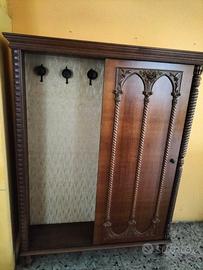 Guardaroba ingresso.