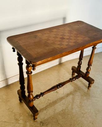 Elegante tavolo da gioco d’epoca