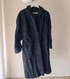 cappotto di Astrakan 