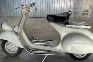 Vespa faro basso