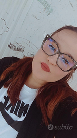 Banconista barrista e commessa e babysitter