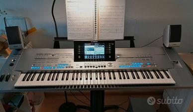 tastiera professionale Yamaha tyros 5 