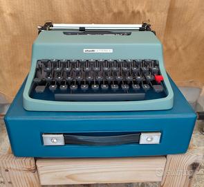 Macchina da scrivere vintage Olivetti Lettera 32