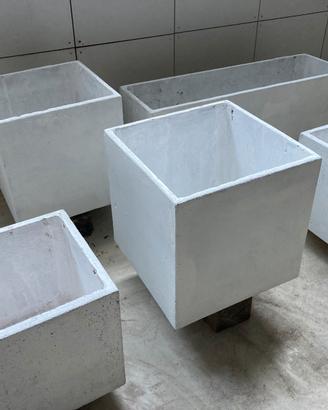 VASCHE PER PIANTE da esterno in cemento