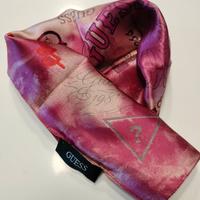 Foulard Guess in seta. Nuovo