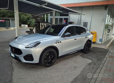 MASERATI GRECALE  MODENA