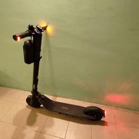 Monopattino elettrico Segway Ninebot E22