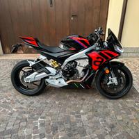 Aprilia tuono 660 factory 2023