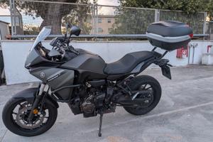 Moto Yamaha Tracer 7