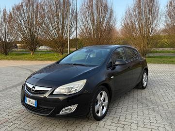 Opel Astra 1.7 CDTI 110CV 5 porte Cosmo