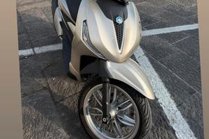 Piaggio Beverly 400cc