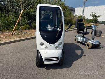 Scooter per disabili chiuso e aperto