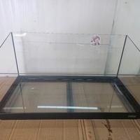 acquario/terrario piu accessori