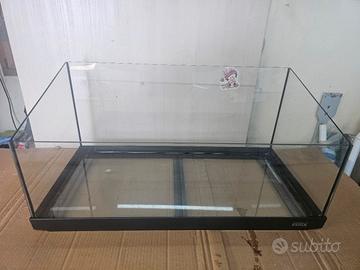 acquario/terrario piu accessori