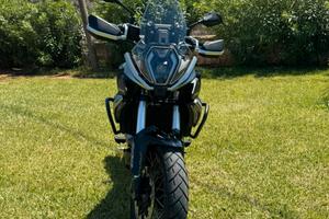 QJ MOTOR SRT 600 SX 2025