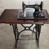 Macchina cucire Naumann epoca 1900 (arredamento)